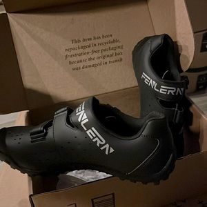 FENLERN Men's Cycling Shoes